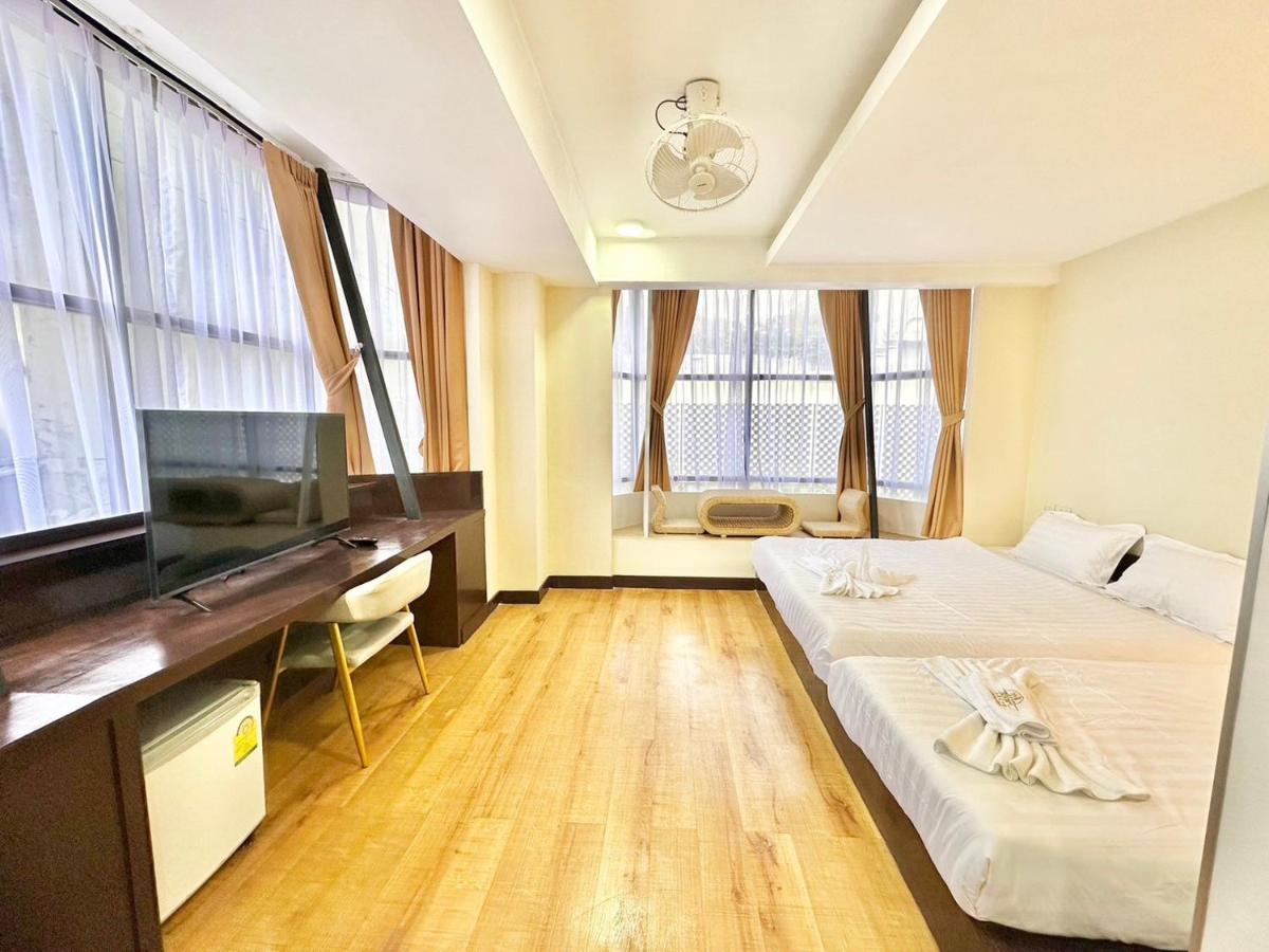 Abc So Hotel Bangkok Exterior photo